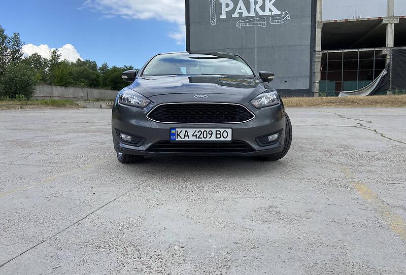 Ford Focus SE 2015