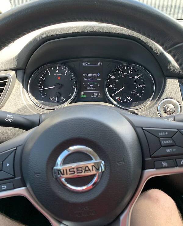 Nissan Rogue sv 2017