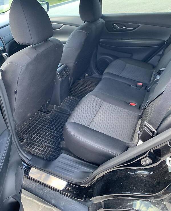 Nissan Rogue sv 2017