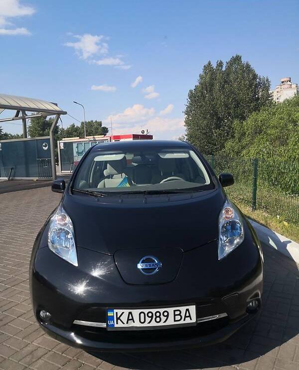 Nissan Leaf 2011