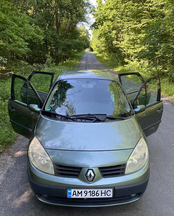 Renault Grand Scenic 2004