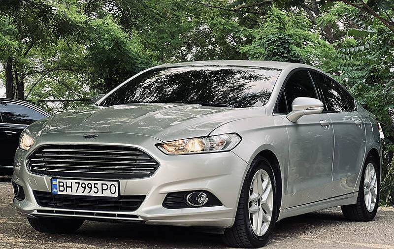 Ford Fusion SE 2015
