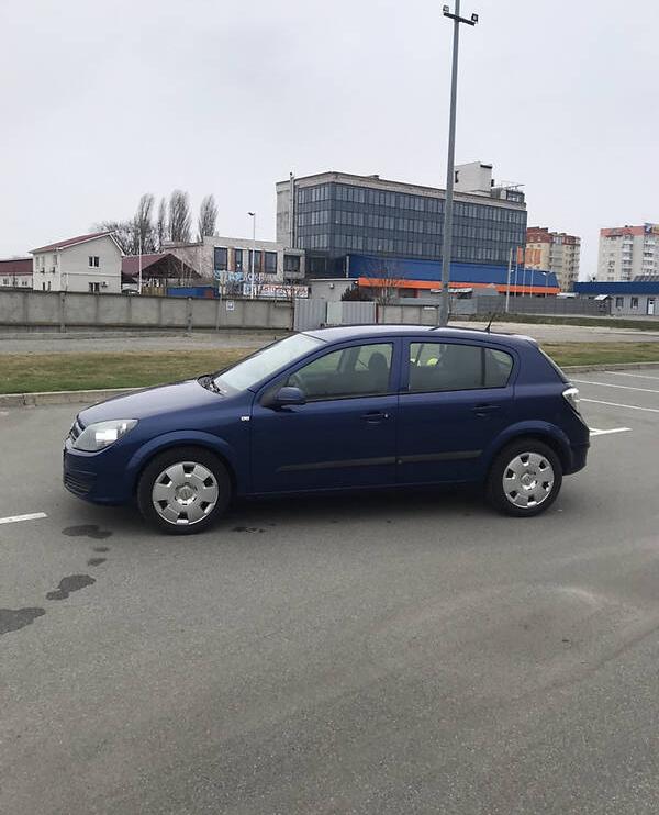 Opel Astra H 2004