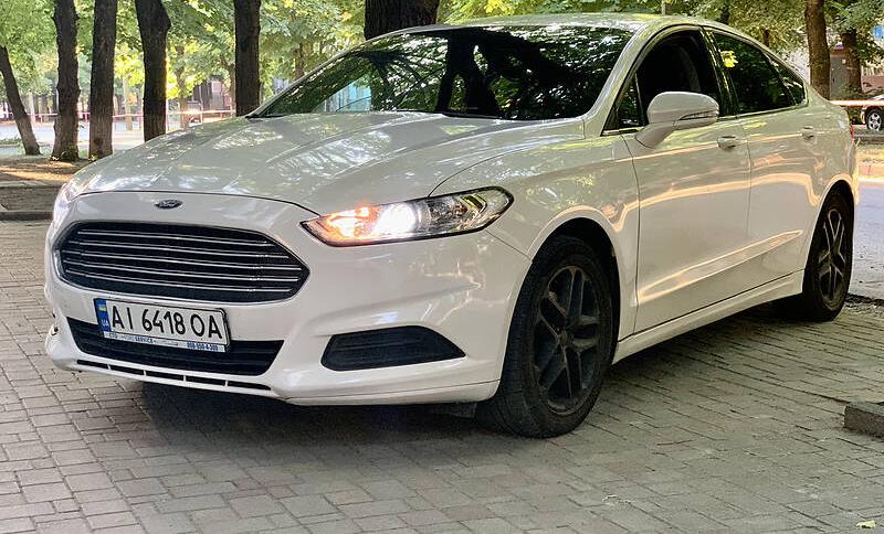 Ford Fusion SE 2013