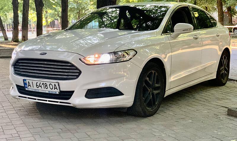 Ford Fusion SE 2013