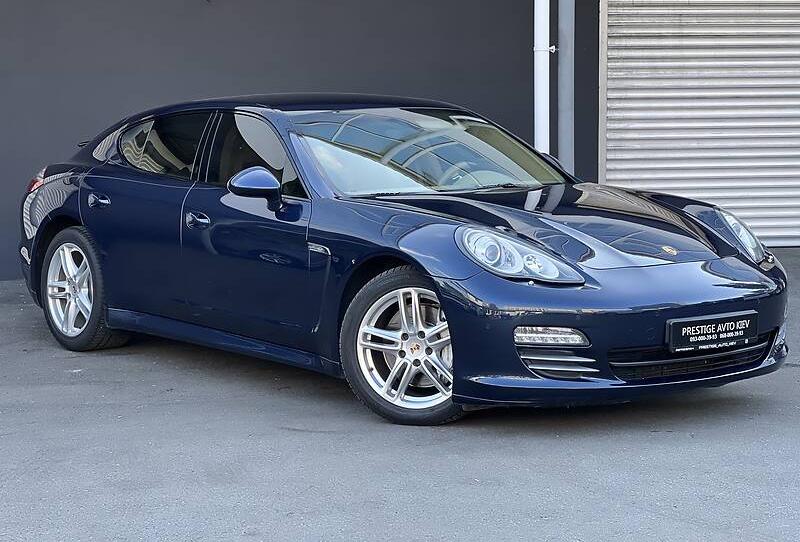 Porsche Panamera 2013