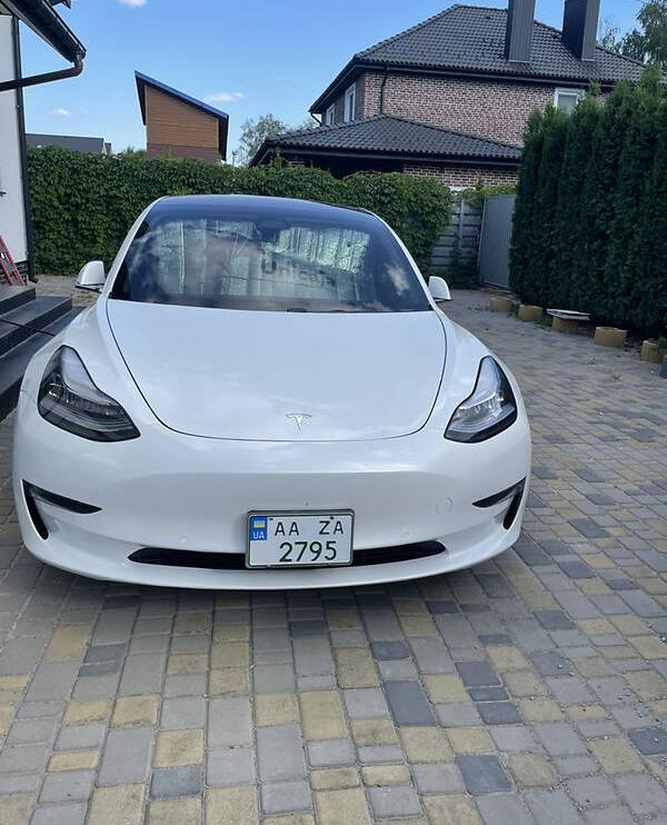 Tesla Model 3 2018