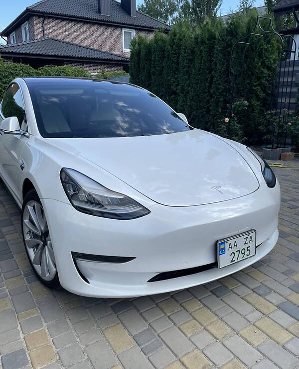 Tesla Model 3 2018