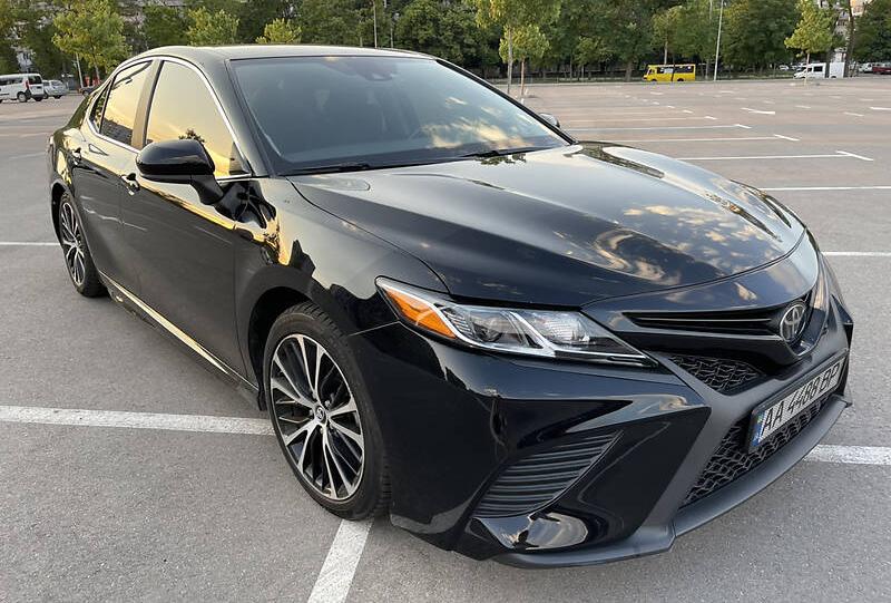 Toyota Camry 2018