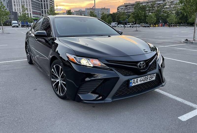 Toyota Camry 2018