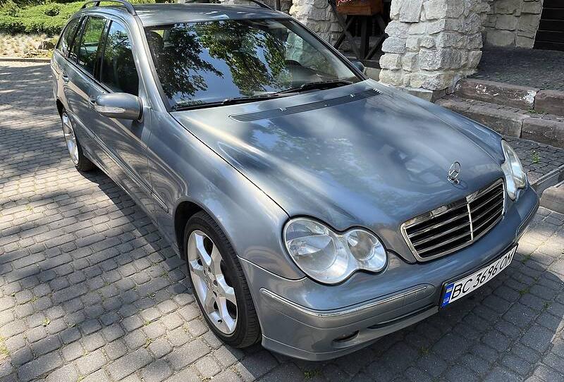 Mercedes-Benz C 200 2004