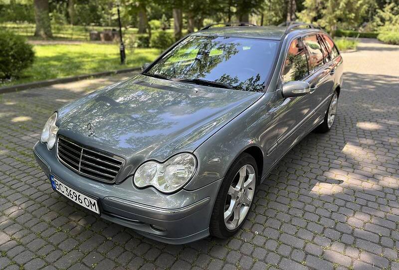Mercedes-Benz C 200 2004
