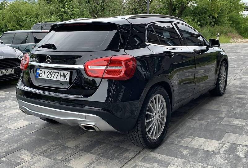 Mercedes-Benz GLA 200 2014