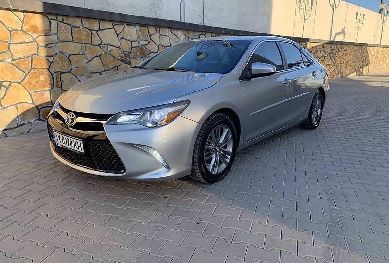 Toyota Camry SE 2016