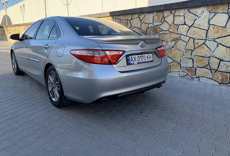 Toyota Camry SE 2016