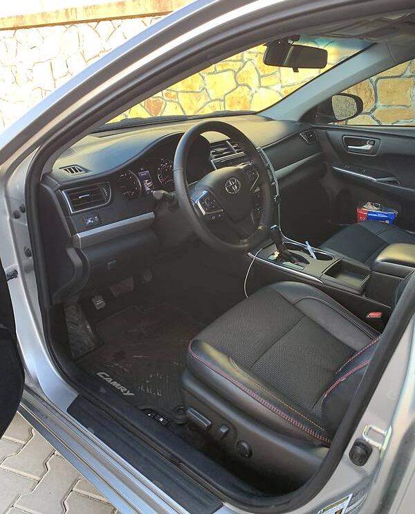 Toyota Camry SE 2016