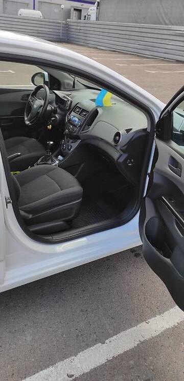 Chevrolet Aveo T300 2013