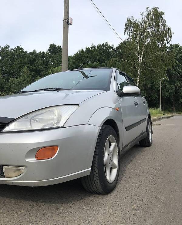 Ford Focus 2000