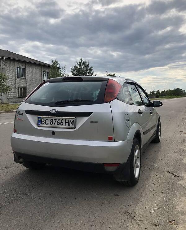 Ford Focus 2000