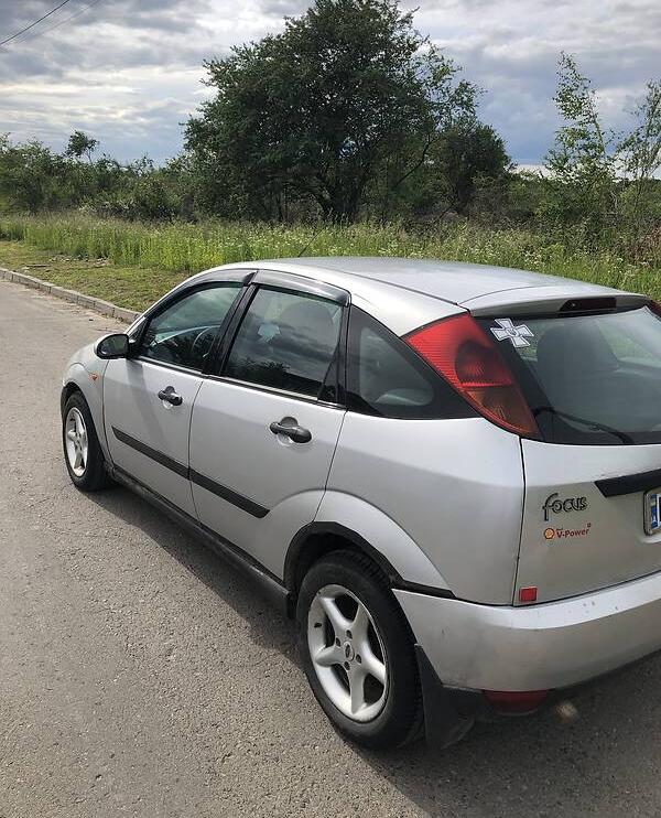 Ford Focus 2000