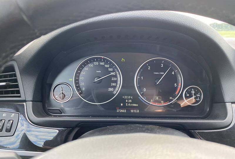 BMW 520 2011