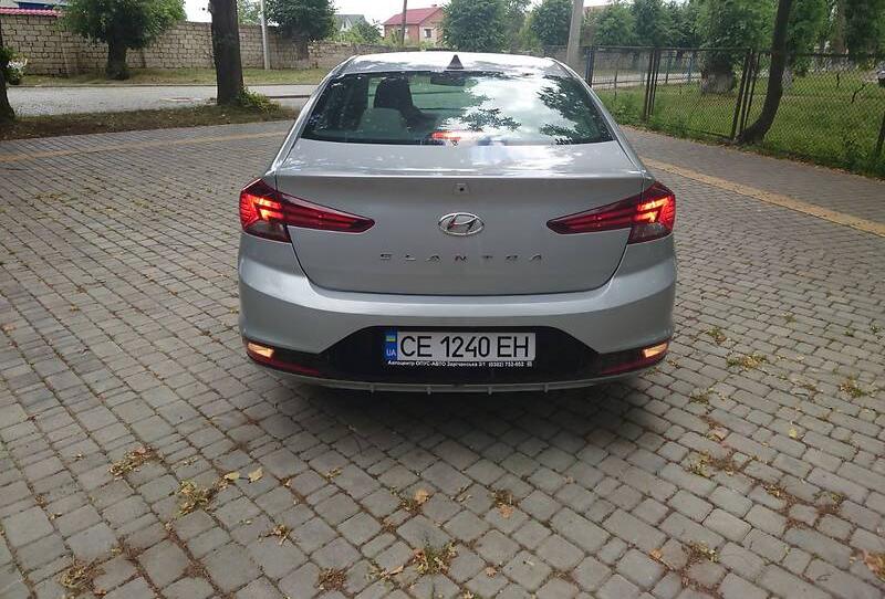 Hyundai Elantra Limited  2020