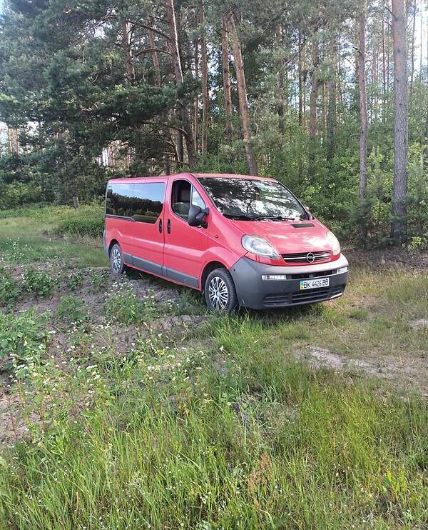 Opel Vivaro пасс. 2006