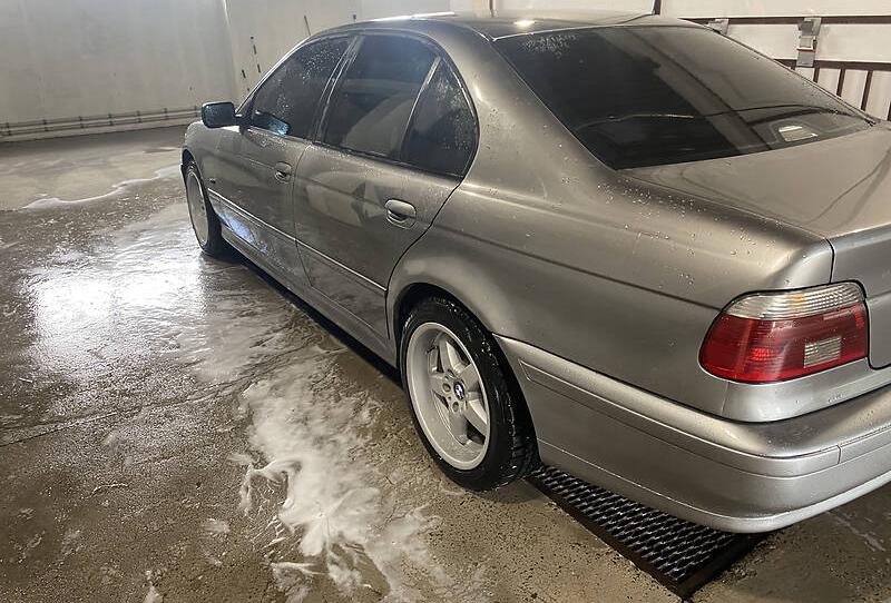 BMW 530 2003