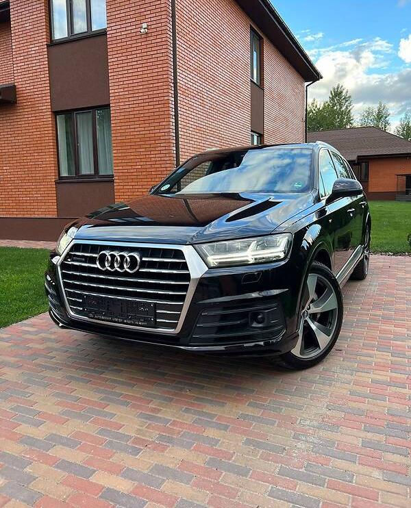 Audi Q7 S Line Matrix 7Sitze 2015