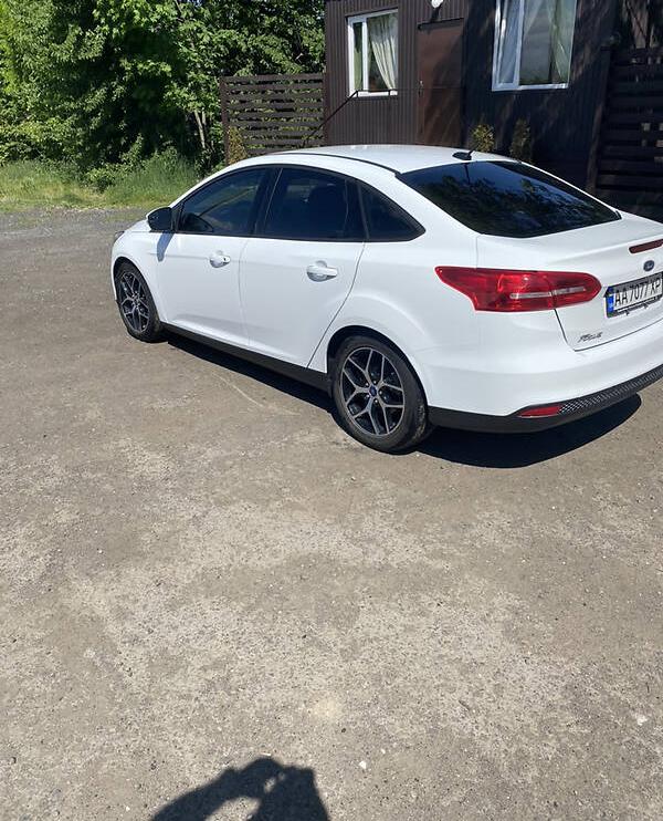 Ford Focus eco boost SE 2017