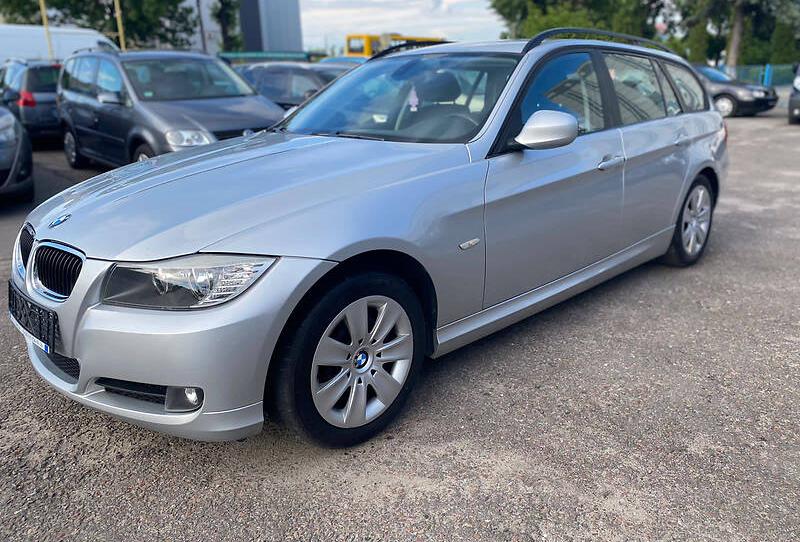 BMW 320 2011