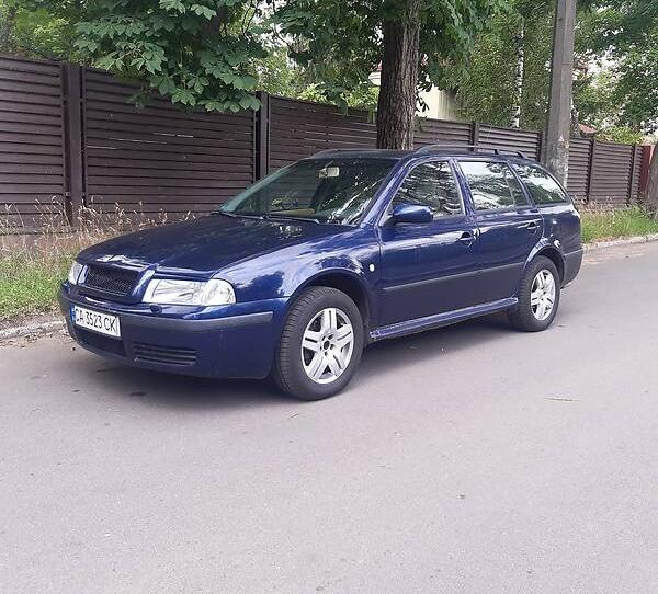Skoda Octavia Tour 2000