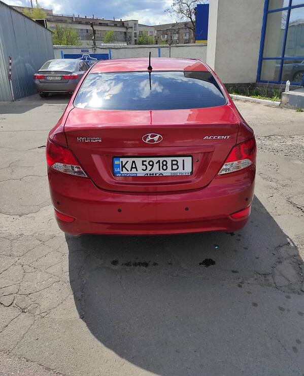 Hyundai Accent 2011
