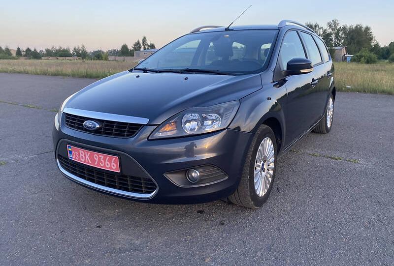 Ford Focus Titanium  2010