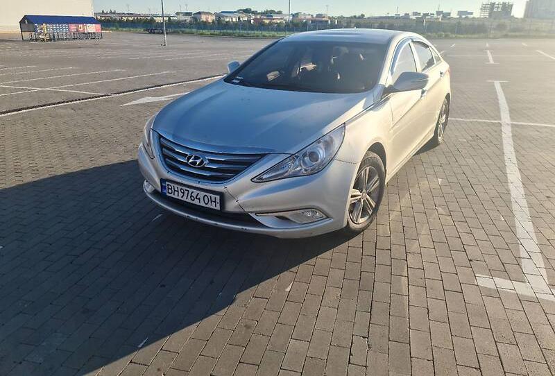 Hyundai Sonata 2013