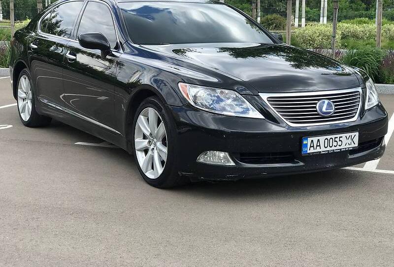 Lexus LS 600hl 2008