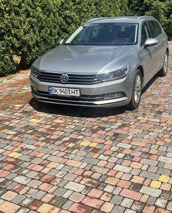 Volkswagen Passat B8 2015