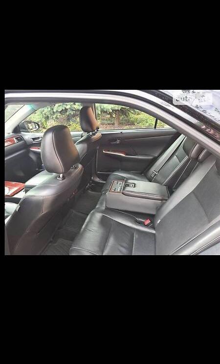 Toyota Camry 777hhv 2012