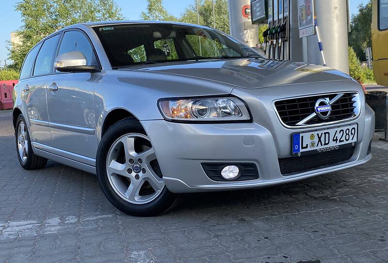 Volvo V50 SUMMUM EDITION 2011