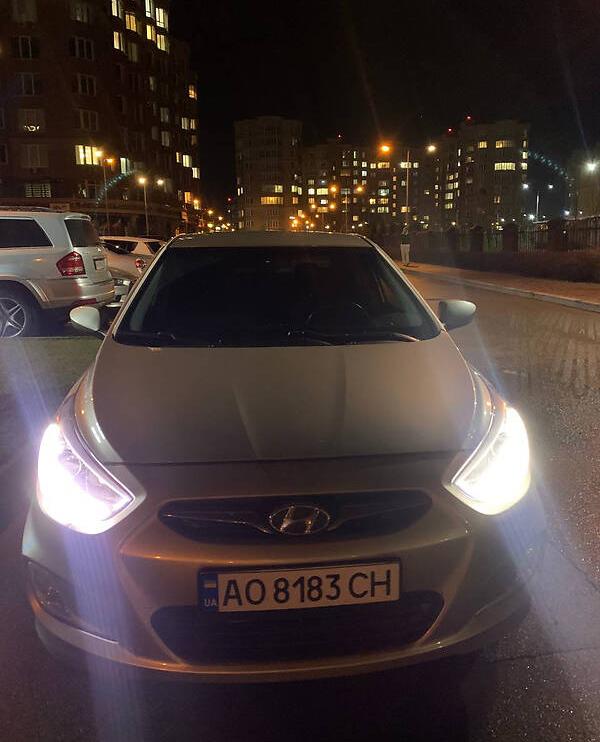 Hyundai Accent 2011