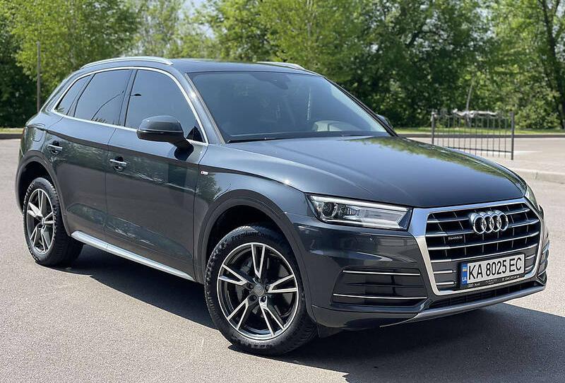 Audi Q5 PREMIUM  2019