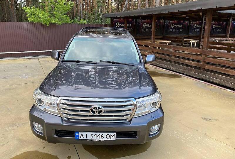 Toyota Land Cruiser 200 2008