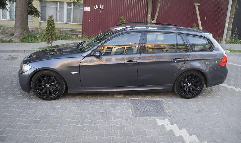 BMW 320 Touring M  2006
