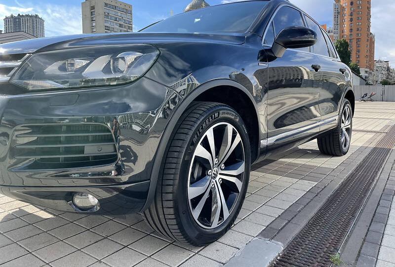 Volkswagen Touareg X 2013