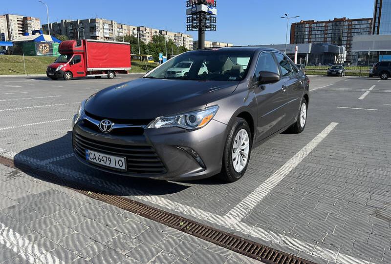 Toyota Camry 2015