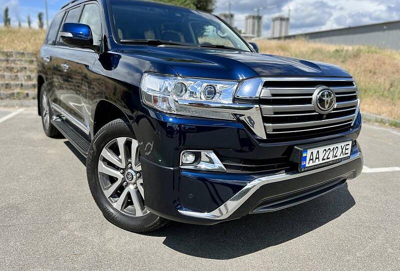 Toyota Land Cruiser 200 Premium 2016