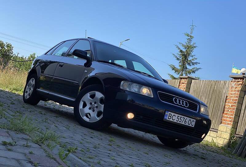 Audi A3 Alcantara mpi 2002