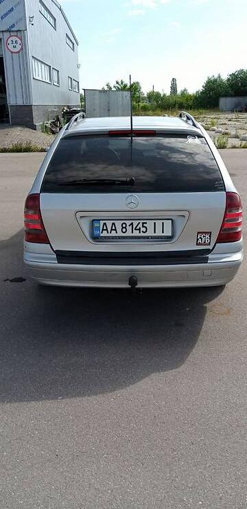 Mercedes-Benz C 220 2004