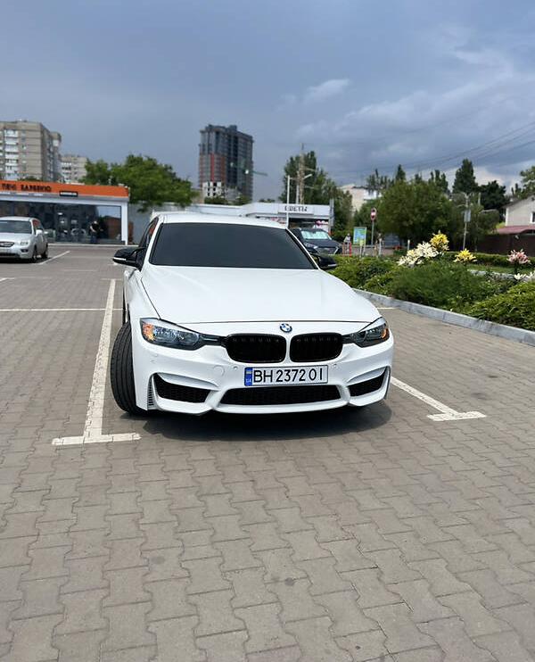 BMW 320 2016