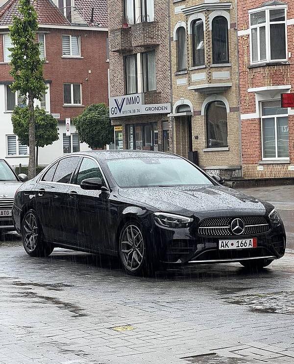 Mercedes-Benz E 220 AMG  2020
